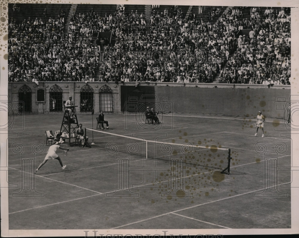 1936 Press Photo Kay Stammers vs Mrs John Van Ryn at a tennis match- Historic Images