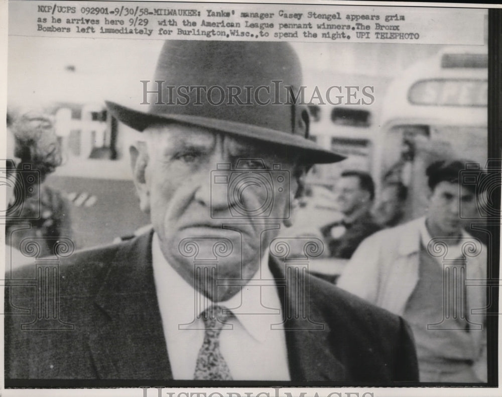 1958 Press Photo Yankee manager Casey Stengel in Milwaukee Wisconsin- Historic Images