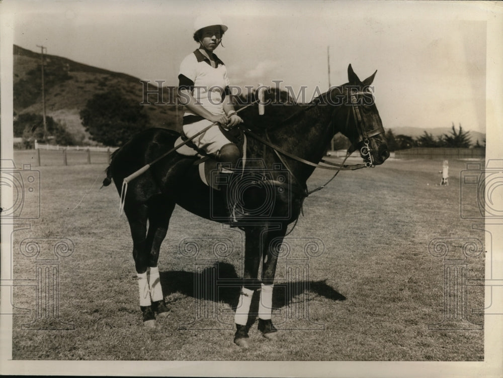 1935 Press Photo Mary Jean Sterling on her polo mount at Santa Barbara CA- Historic Images