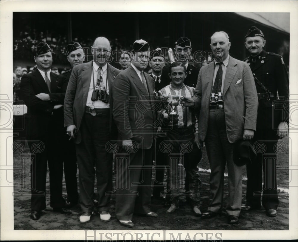 1941 Press Photo George Turner, jockey Don Meade, Peter Coyne at Saratoga NY- Historic Images