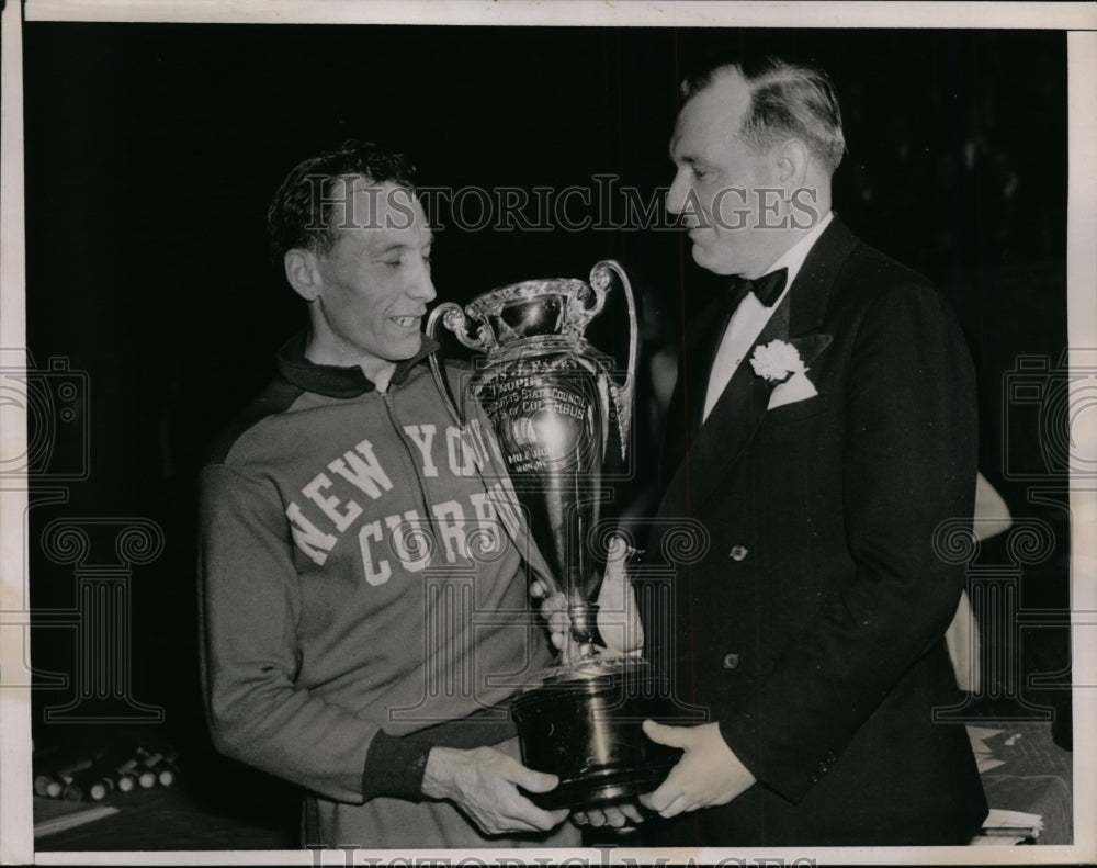 1938 Press Photo Glenn Cunningham gets Francis Facey trophy by Pat Moyniham- Historic Images