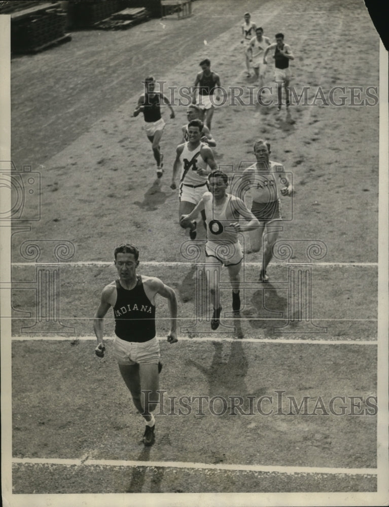 1932 Press Photo NCAA track in Chicago Hornsbostel wins 880 yards vs Dawson- Historic Images