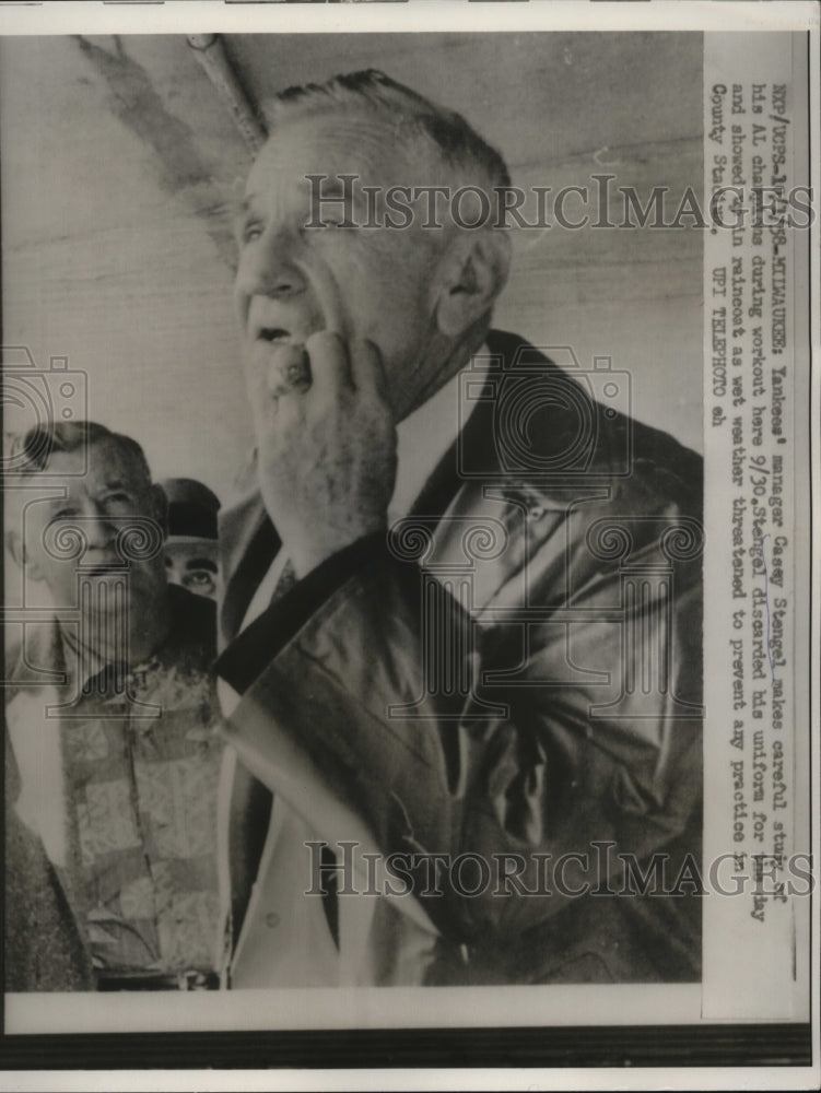 1958 Press Photo NY Yankees manager Casey Stengel in Milwaukee - nes49742- Historic Images