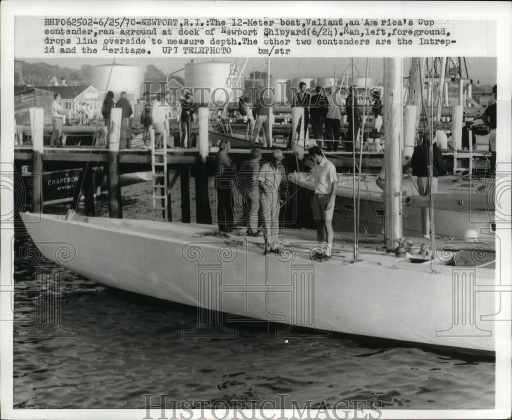 1970 Press Photo America&#39;s Cup race contender Valiant runs aground, Newport RI- Historic Images