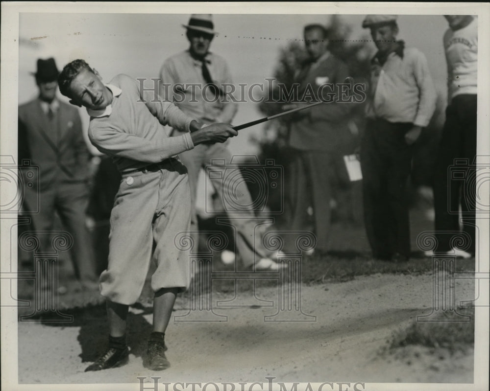 1937 Press Photo 13-year-old Moe Springer plays out of sand during Western Open- Historic Images