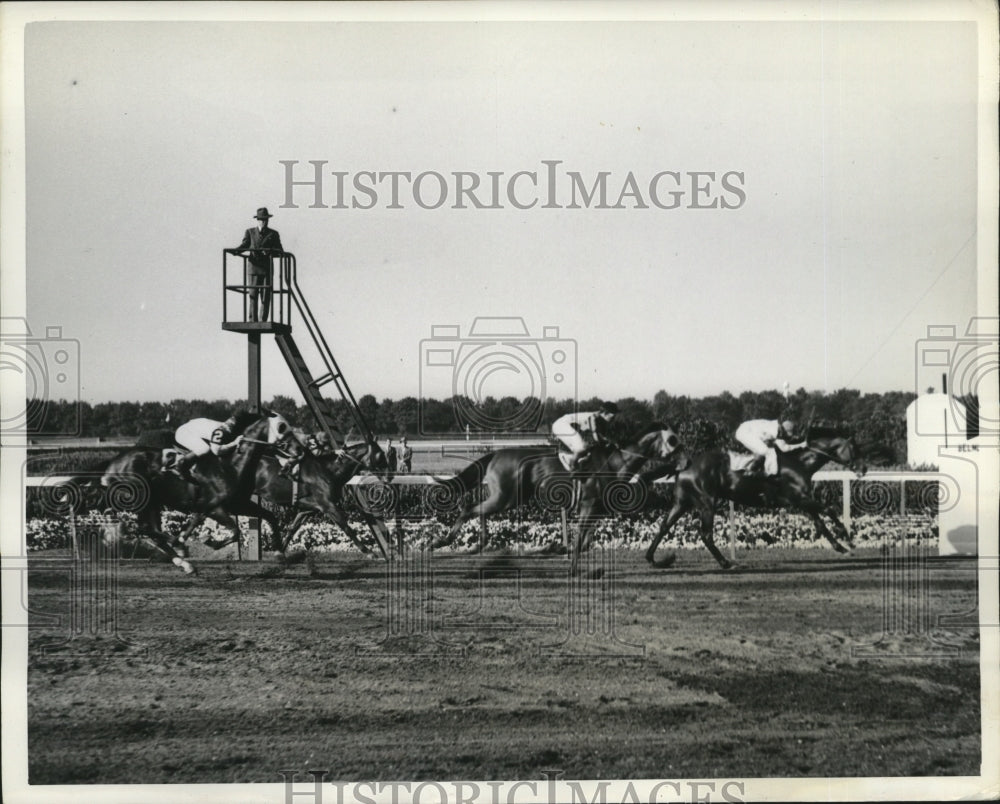 1941 Press Photo Fenelon beats Corydon and Welcome Pass at Belmont Race Track- Historic Images