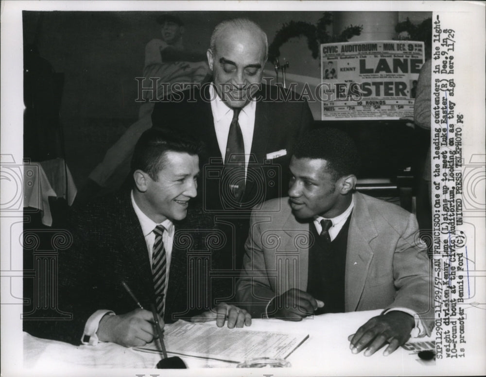 1957 Press Photo Boxer Kenny Lane to fight Luke Easter with promoter Bennie Ford- Historic Images