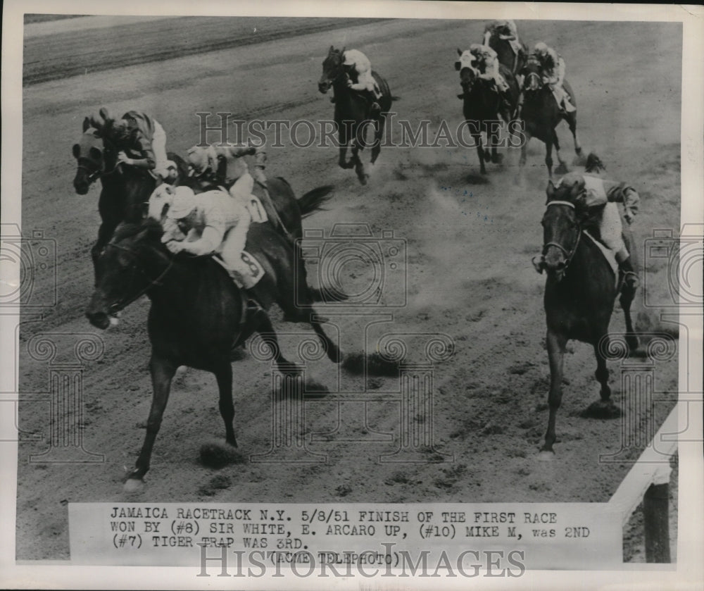 1951 Press Photo Sir White, with Eddie Arcaro up, wins first race at Jamaica, NY- Historic Images