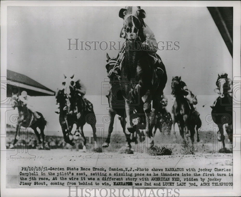 1951 Press Photo Charles Campbell on Narrator leads race at Garden State track- Historic Images