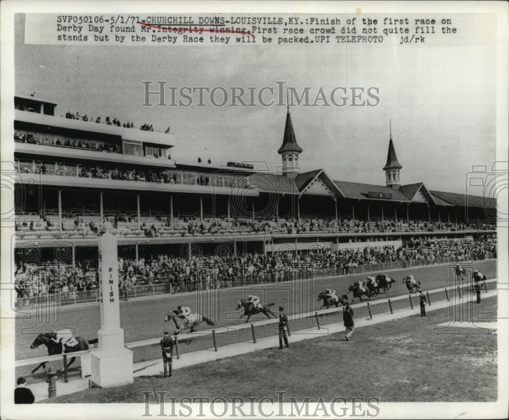 1971 Press Photo Mr. Integrity wins first race of Derby Day at Churchill Downs- Historic Images