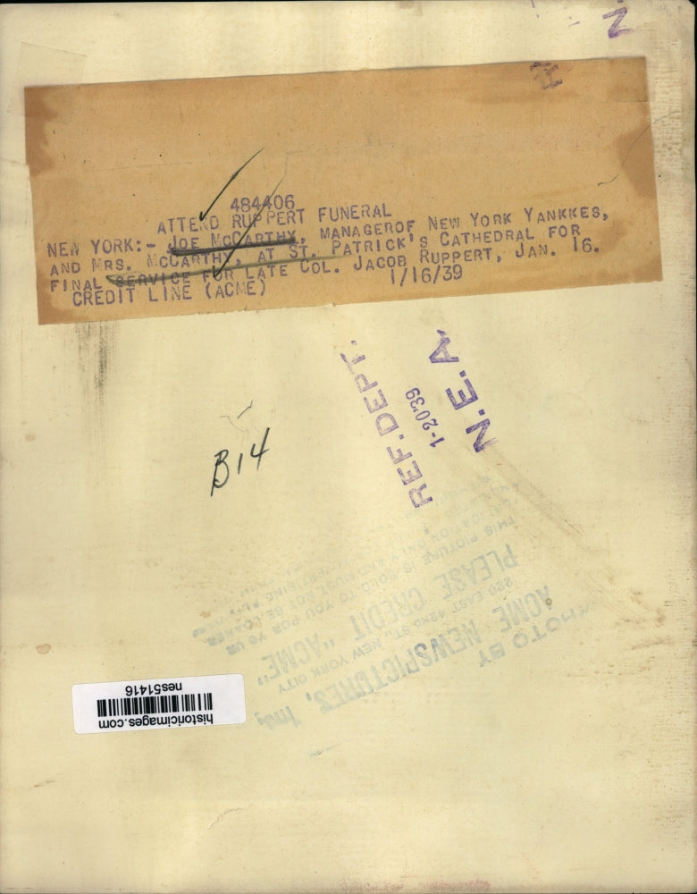 1939 Press Photo Yankees manager Joe McCarthy and wife at Jacob Ruppert funeral