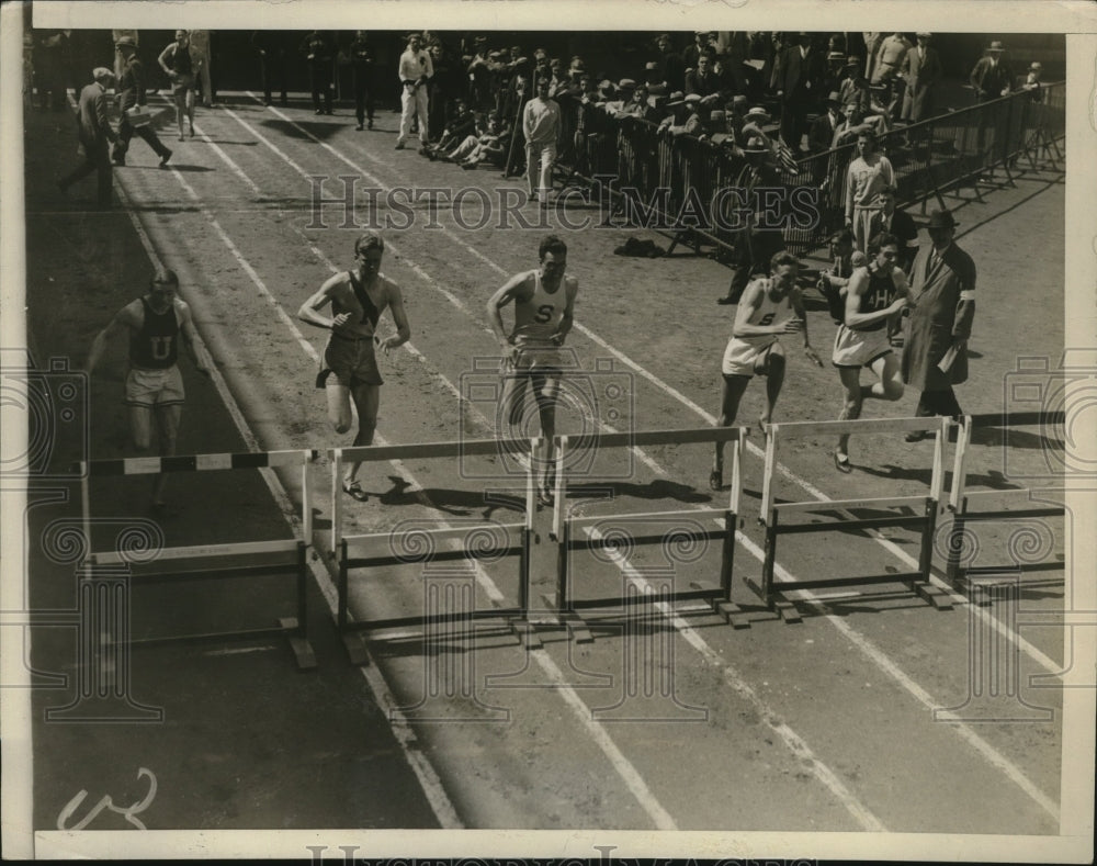 1929 Press Photo West of Stanford University wins 120 yd hurdles at ICAAAA meet- Historic Images