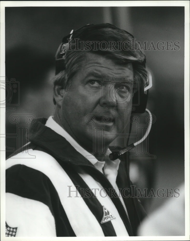 Press Photo Dallas Cowboys head football coach Jimmy Johnson - nes52124- Historic Images