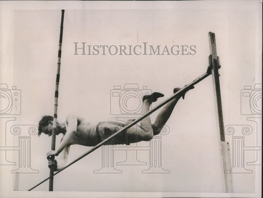 1936 Press Photo F.R. Webster to represent Great Britain in pole vault event- Historic Images