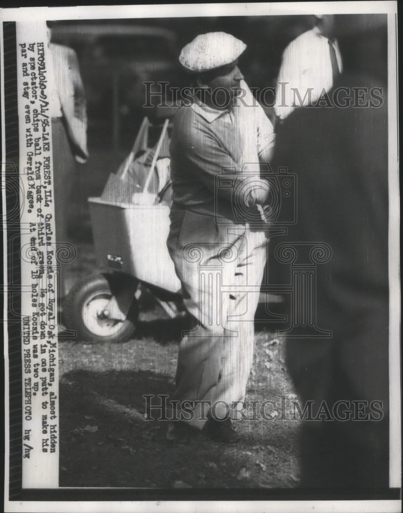 Load image into Gallery viewer, 1956 Press Photo Charles Kocsie chips ball from 3rd green, Lake Forest, IL
