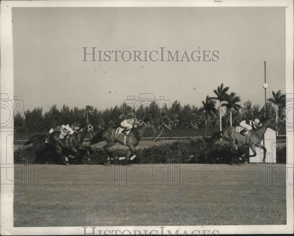 1940 Press Photo Johnson on Sandy Boot wins at Hialeah vs Stings, Counterrpoise- Historic Images