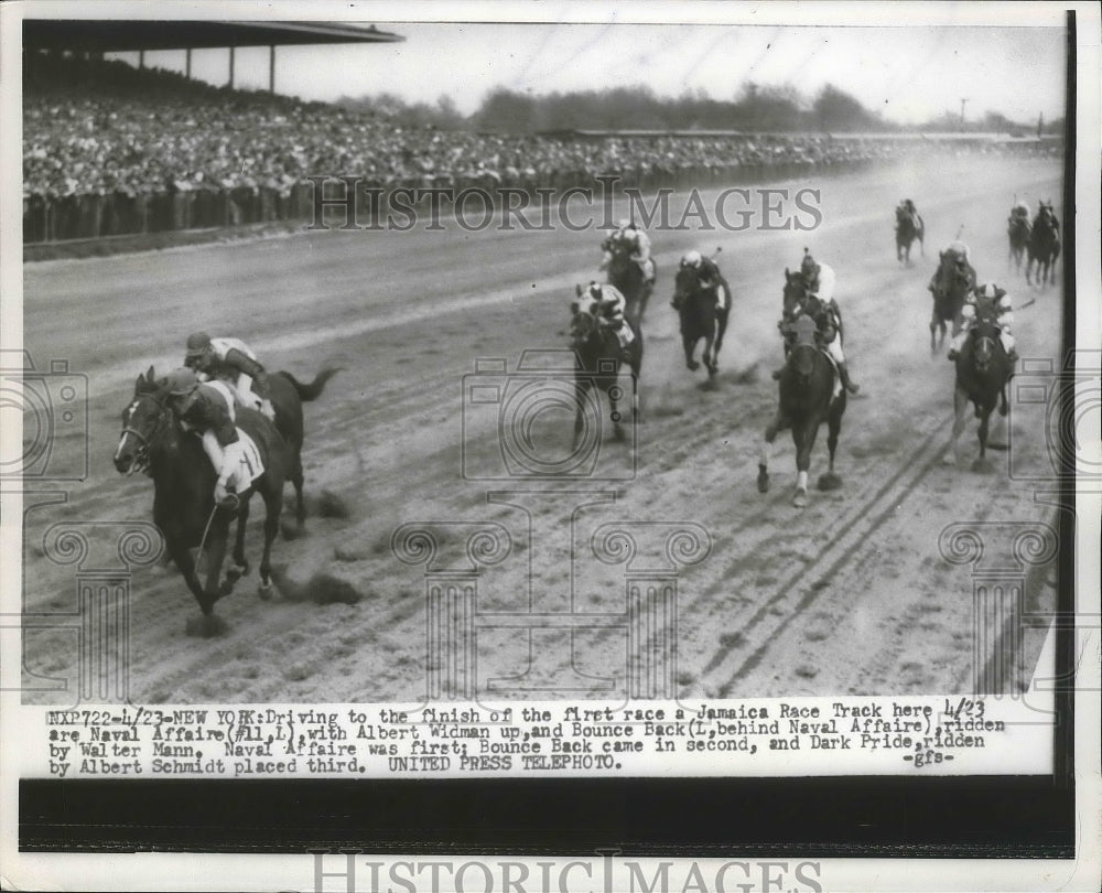 1954 Press Photo Jamaica races NY Al Widman on Naval Affairs vs Bounce Back- Historic Images