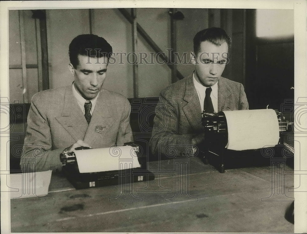 1932 Press Photo Greek Hurdler Evangelos Miropoulos &amp; Coach Otto Simitzek- Historic Images