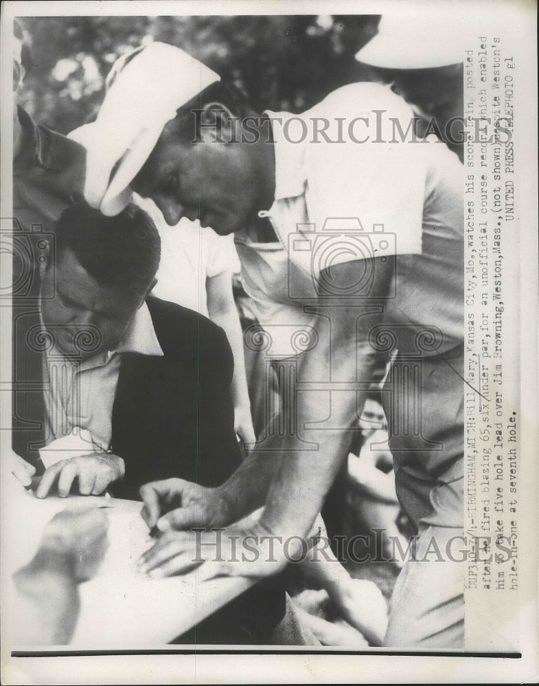 1953 Press Photo Bill Nary leads golf tournament at Birmingham Michigan- Historic Images