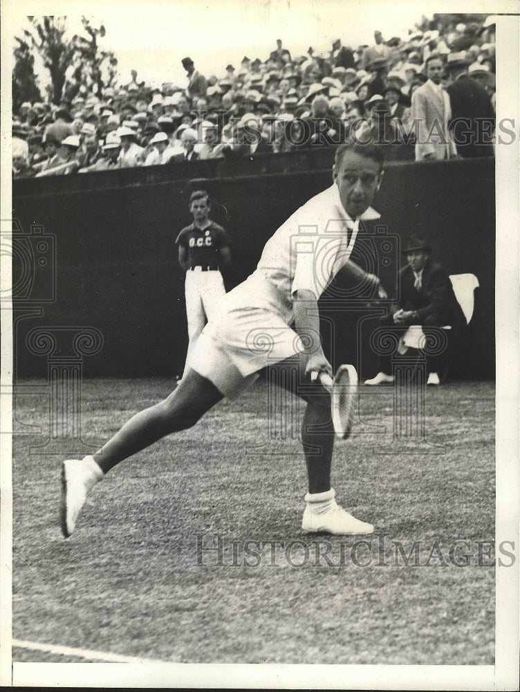 1936 Press Photo Adrian Quist in match with Wilmer Allison, Davis Cup series- Historic Images