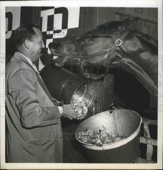 1952 Press Photo Harry Husman with Bimfort, winner of 4 Gulfstream Park Races- Historic Images