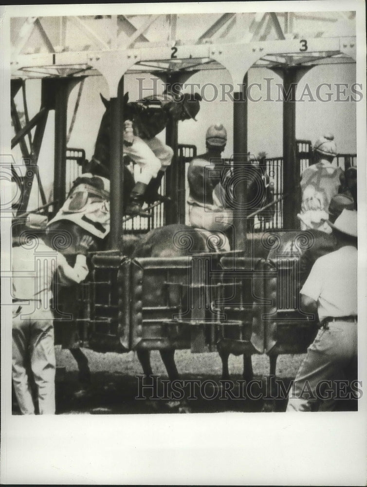 Press Photo Jimmy Bidwell on horse Now or Never at Los Alamitos CA track- Historic Images