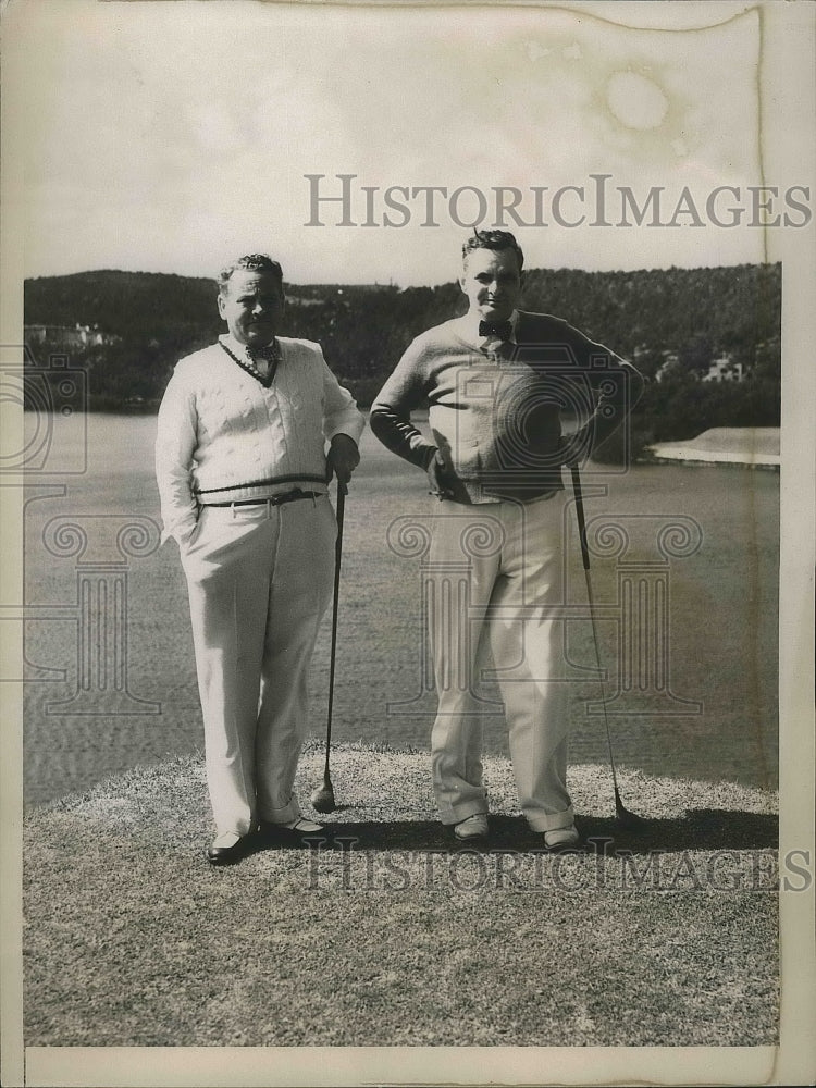 1935 Press Photo CA Stewart, JF Strickland at 2nd Castle Harbor Mid Ocean golf- Historic Images