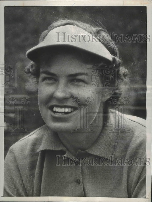 1957 Press Photo Betsy Rawls at US Women's Open at Winged Foot course in NY- Historic Images