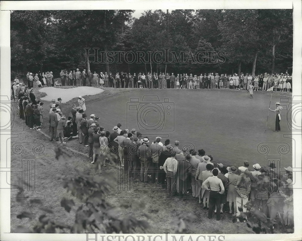 1941 Press Photo Mrs AJ Page, Mrs Frank Newell Women&#39;s National golf in MA- Historic Images