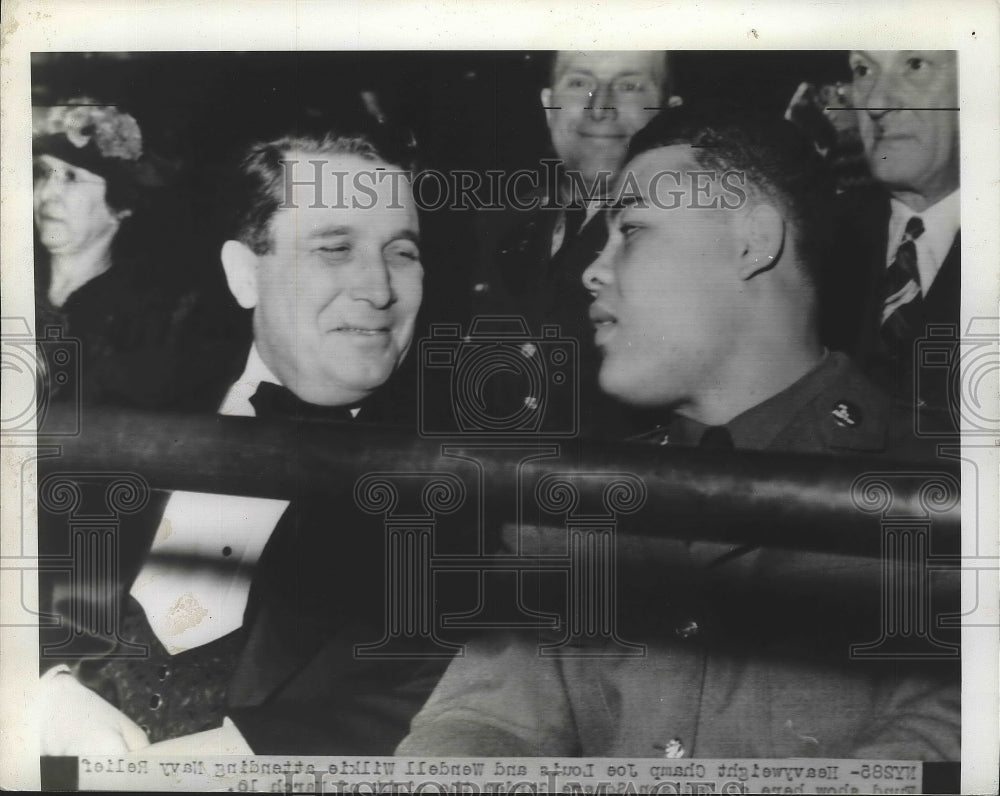 1942 Press Photo Champion Joe Louis &amp; Wendell Willkie at a function - nes53878- Historic Images