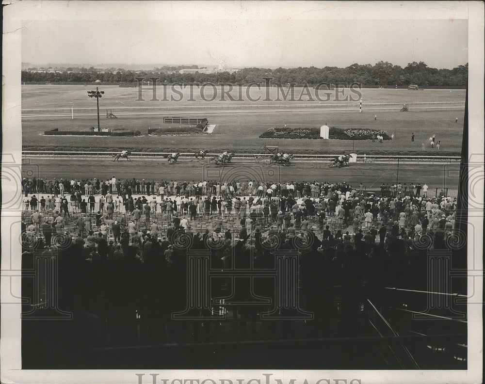 1940 Press Photo Opening day race Belmont NY P Robersts on Bayport wins- Historic Images