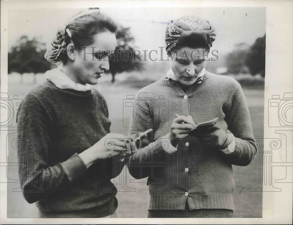 1946 Press Photo Ruth Woodward, Gabrielle Style at Women's National England- Historic Images