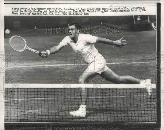 1959 Press Photo Bob Mark vs Barry MacKay US Tennis Championships in NY- Historic Images