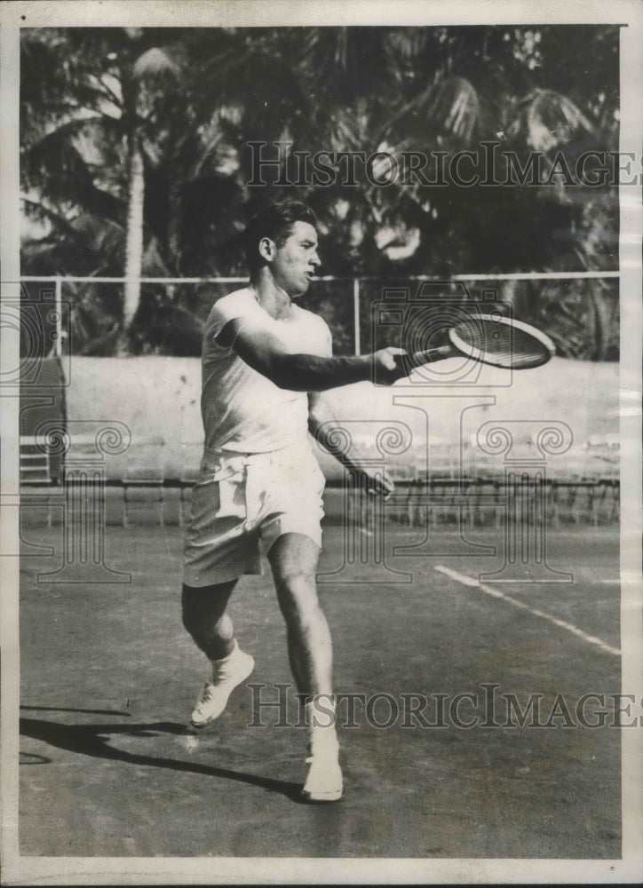 1938 Press Photo Bobby Riggs vs Wayne sabin at Miami Beach Florida tennis- Historic Images