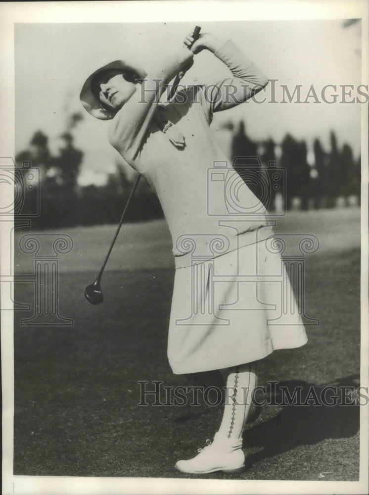 1932 Press Photo Mrs Greg Lifur at Women&#39;s Mexican Golf Championship at Baja- Historic Images