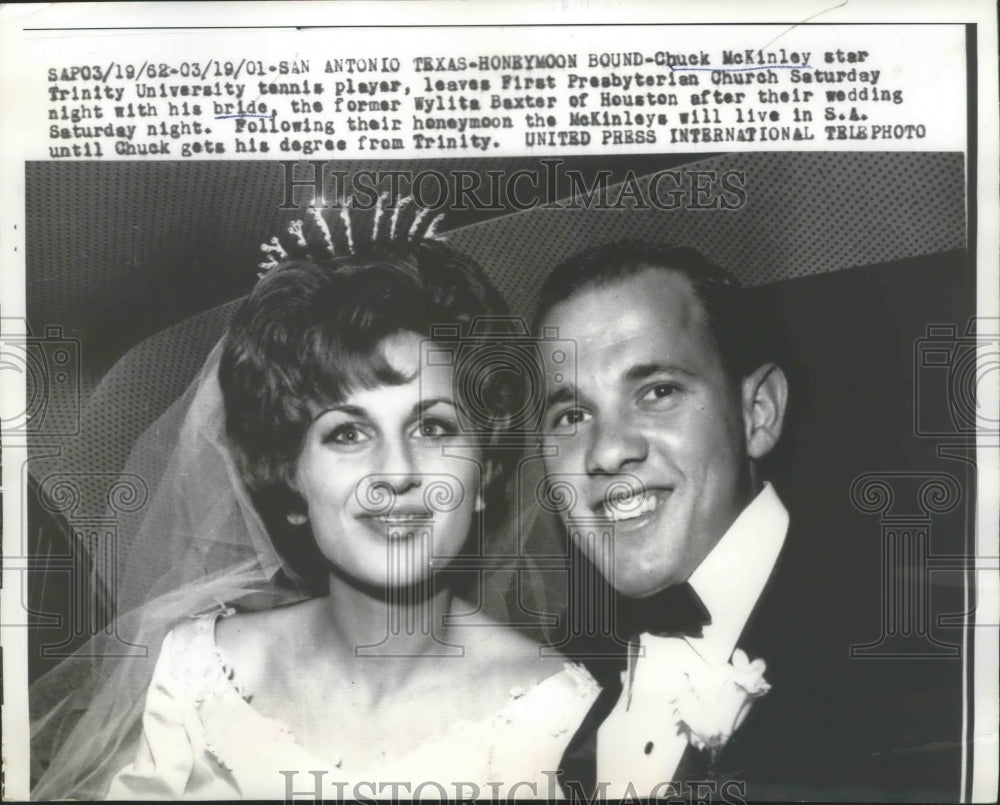 1962 Press Photo Trinity U tennis player Chuck McKinley &amp; bride Wylita Baxter- Historic Images