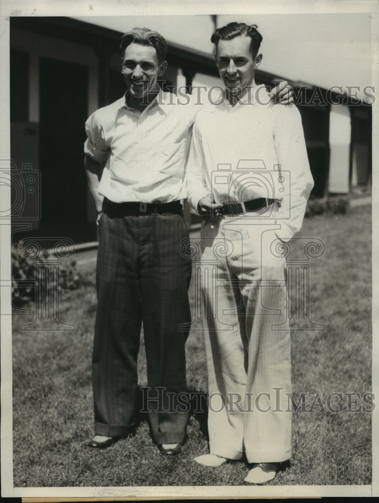 1932 Press Photo Bert Pearson & Percy Williams sprinters at Olympic games- Historic Images