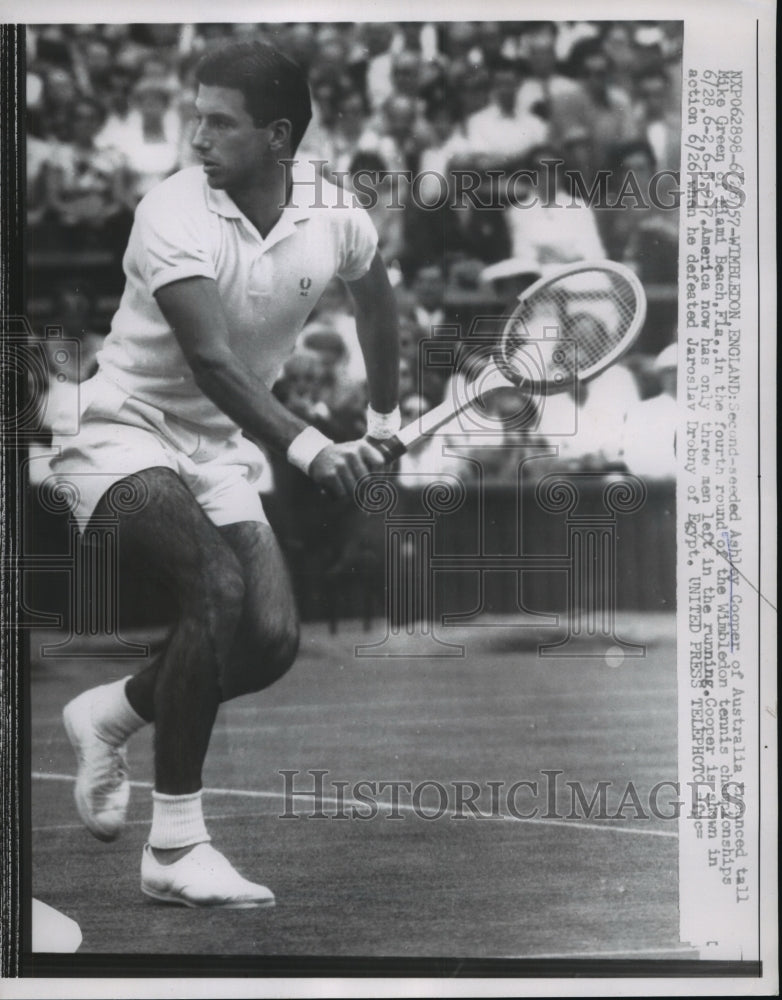 1957 Press Photo Wimbledon tennis Ashley Cooper vs Mike Green in 4th round- Historic Images