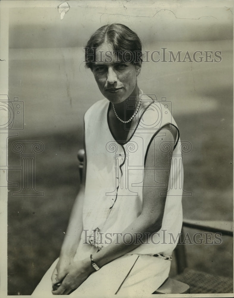 1929 Press Photo Golfer Virginia Wilson at a golf course - nes54702- Historic Images