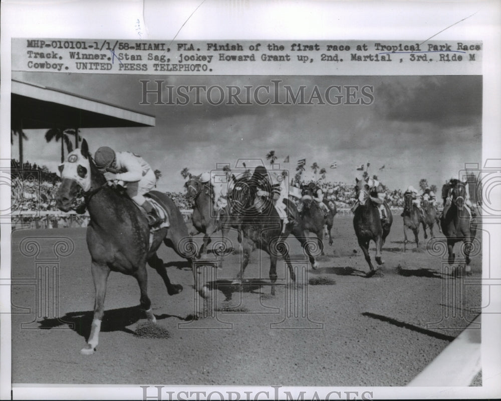 1958 Press Photo &quot;Stan Sag&quot; and Jockey H. Grant Win First Race at Tropical Park- Historic Images