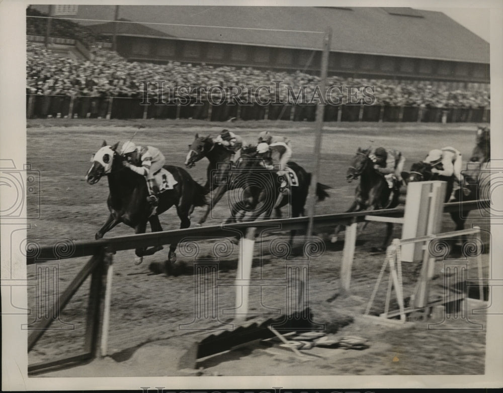 1936 Press Photo View of the Finish of the 4th Race at Jamaica Race Track- Historic Images