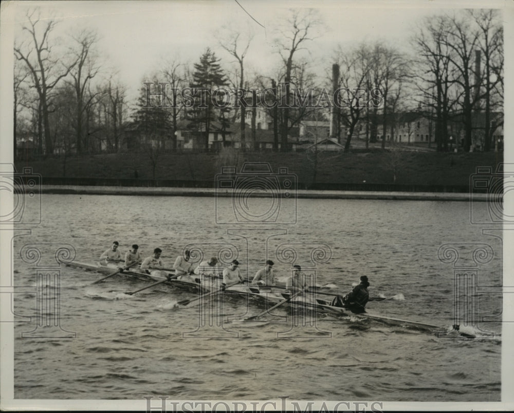 1939 Press Photo Candidate for Navy crew rowing on Severn River Annapolis MD- Historic Images