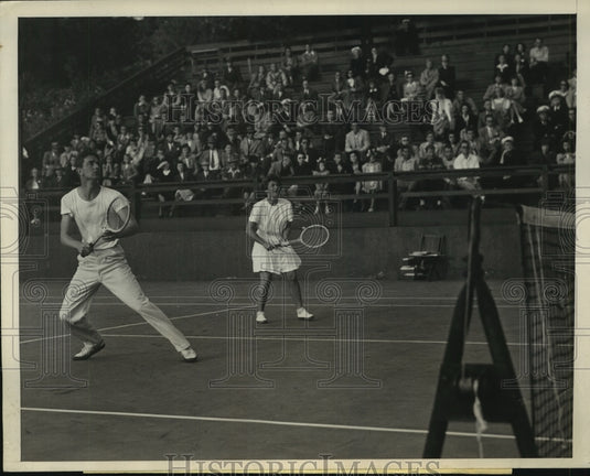 1946 Press Photo Bill Almeda and Dorothy Bundy play against Brown and Krase- Historic Images