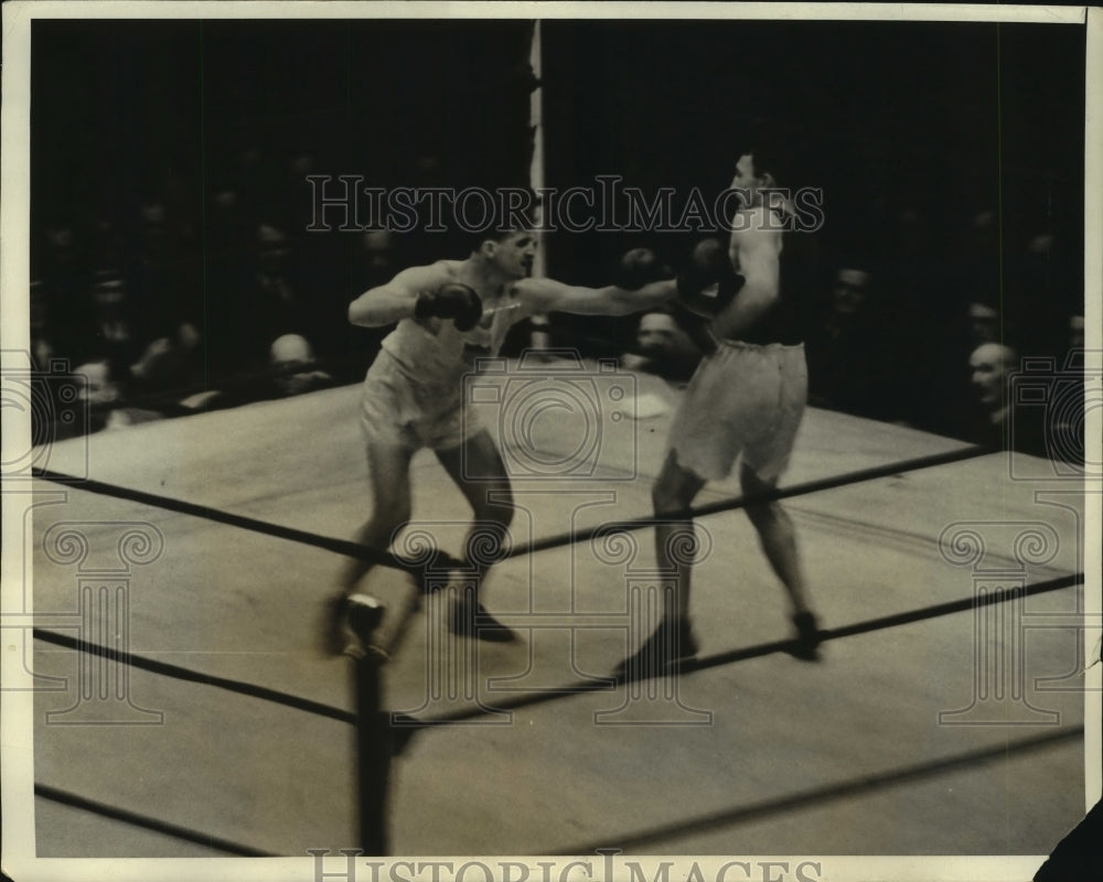 1931 Press Photo Frank Carlo & Matthew Flanagan at Amateur Boxing Carnival- Historic Images