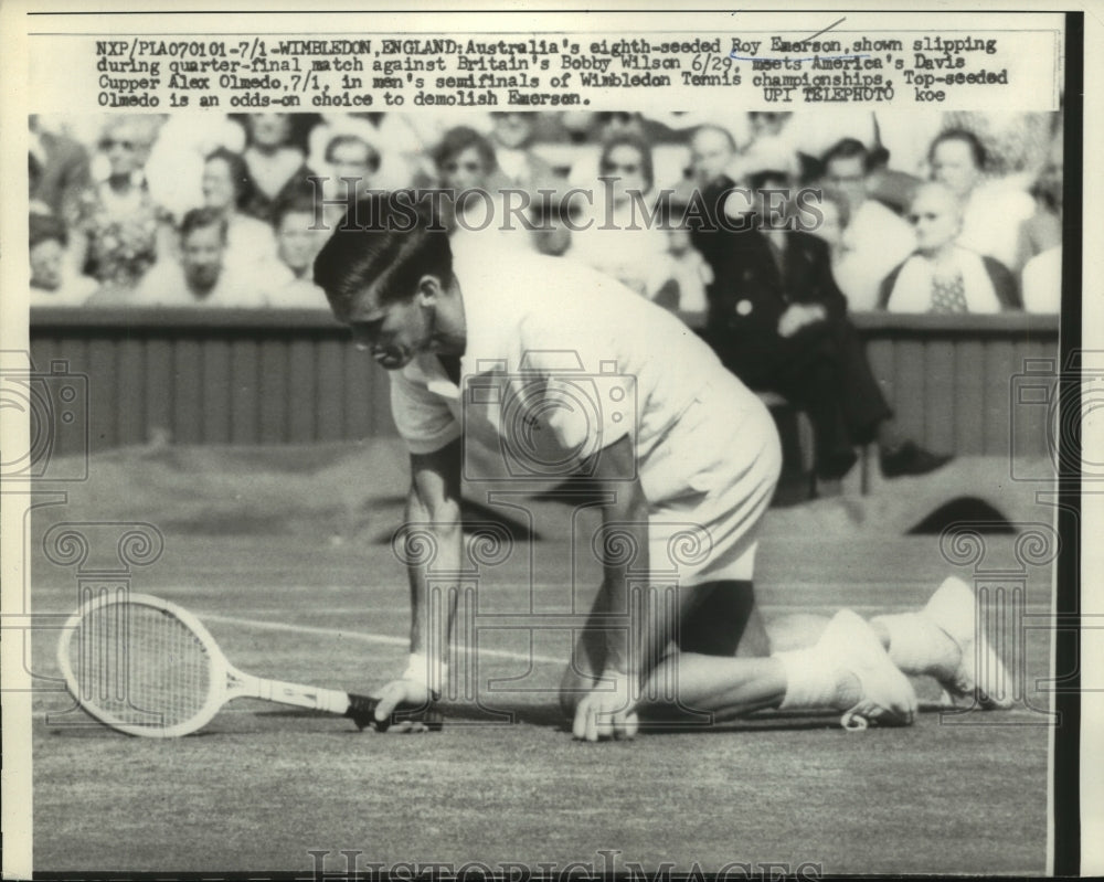 1959 Press Photo Roy Emerson slips during match against Bobby Wilson - nes55570- Historic Images