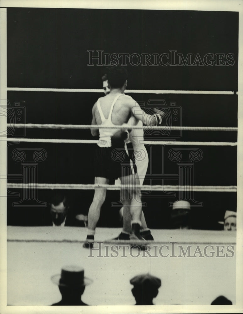 1935 Press Photo Tim Case and Charles Villereale mix it up in the ring- Historic Images