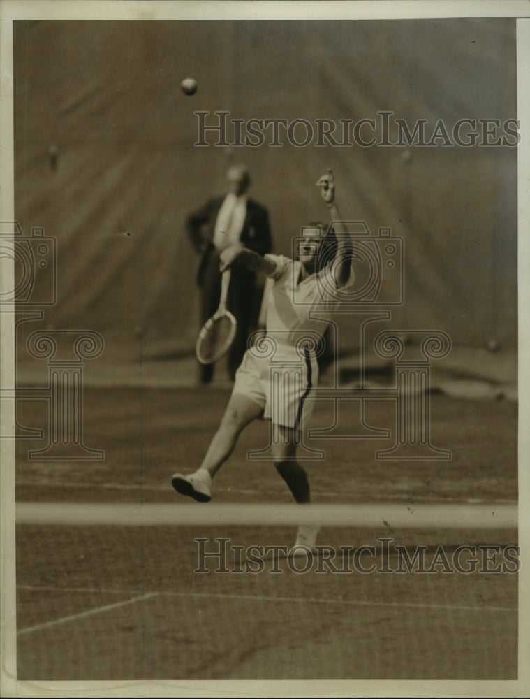 1935 Press Photo Helen Jacobs shown in action against Blumenthal - nes55947- Historic Images