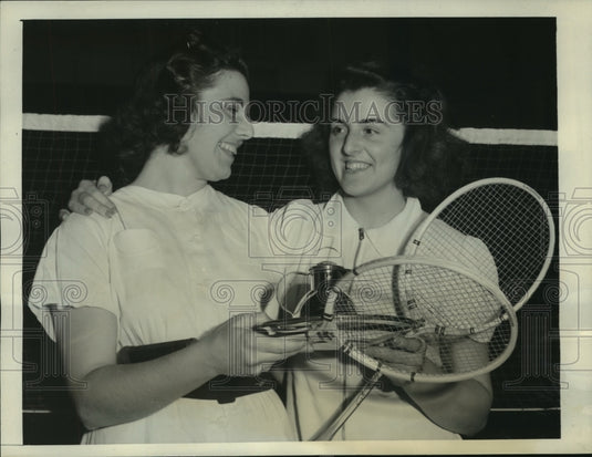 1940 Press Photo Marjorie Delaney & Louise Turcot at Badmitton tournament- Historic Images