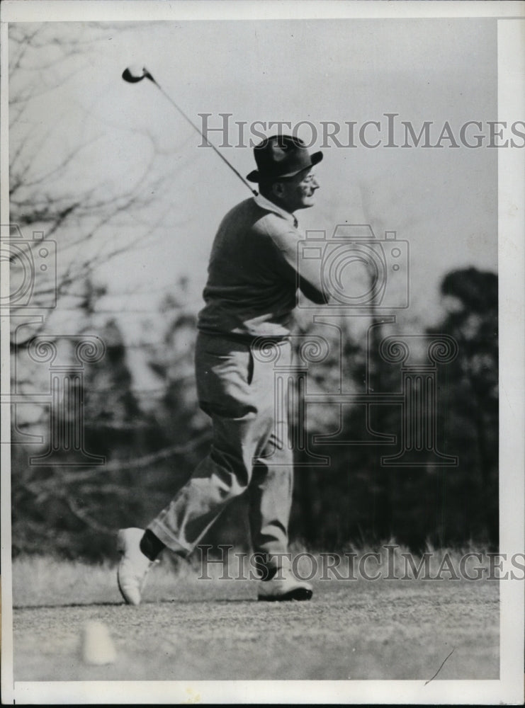 1935 Press Photo James Fownes driving from the 5th tee during match at Pinehurst- Historic Images