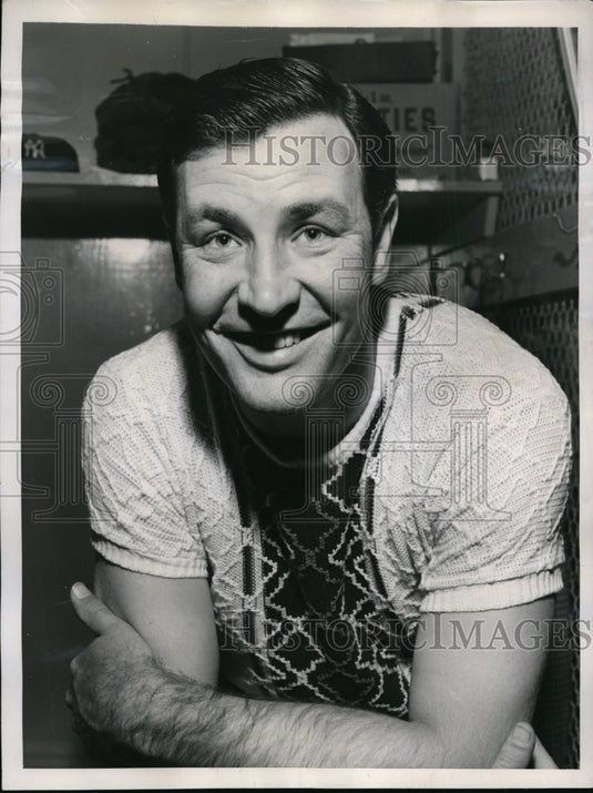 1949 Press Photo New York Yankees relief pitcher Joe Page - net02656